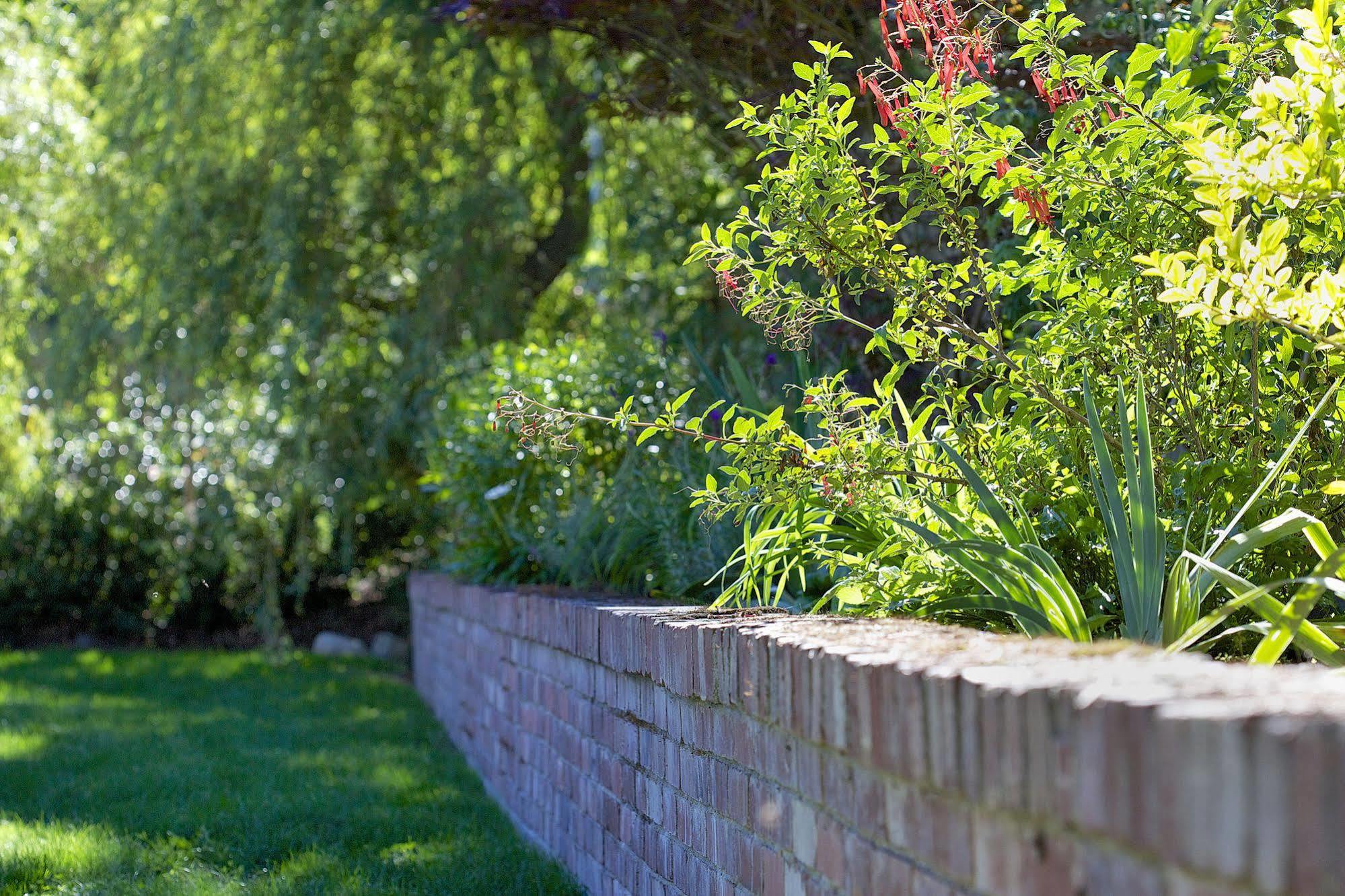 Hedgerow House Bed & Breakfast Ganges Exterior photo